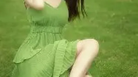 韩素希澄清无名指戒指传闻：系与朋友共同打造